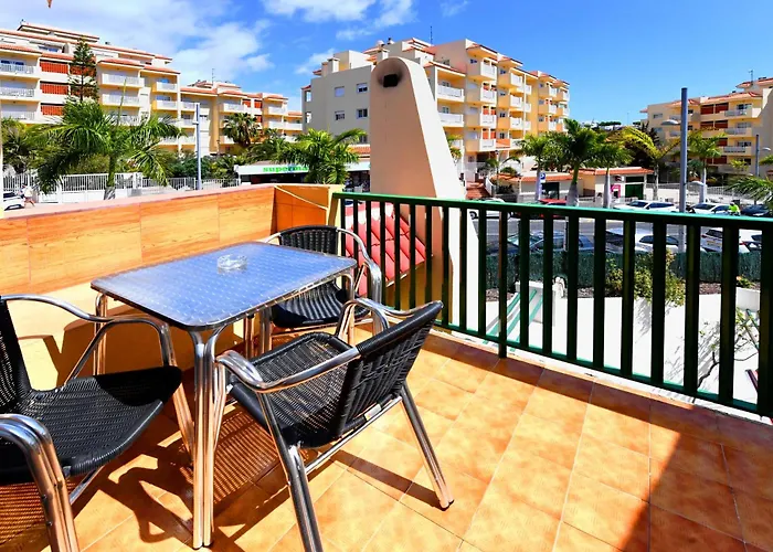 Excelent Location 5 Min To The Beach