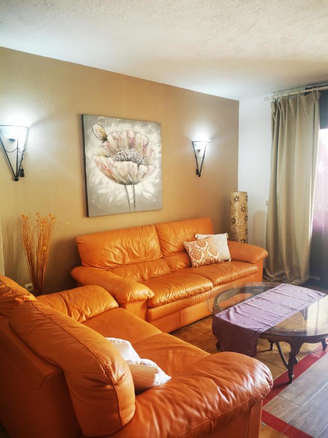 Excelent Location 5 Min To The Apartment *